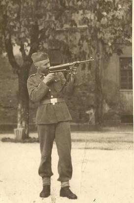 Послевоенное использование пистолетов-пулемётов, произведённых в нацистской Германии оружие