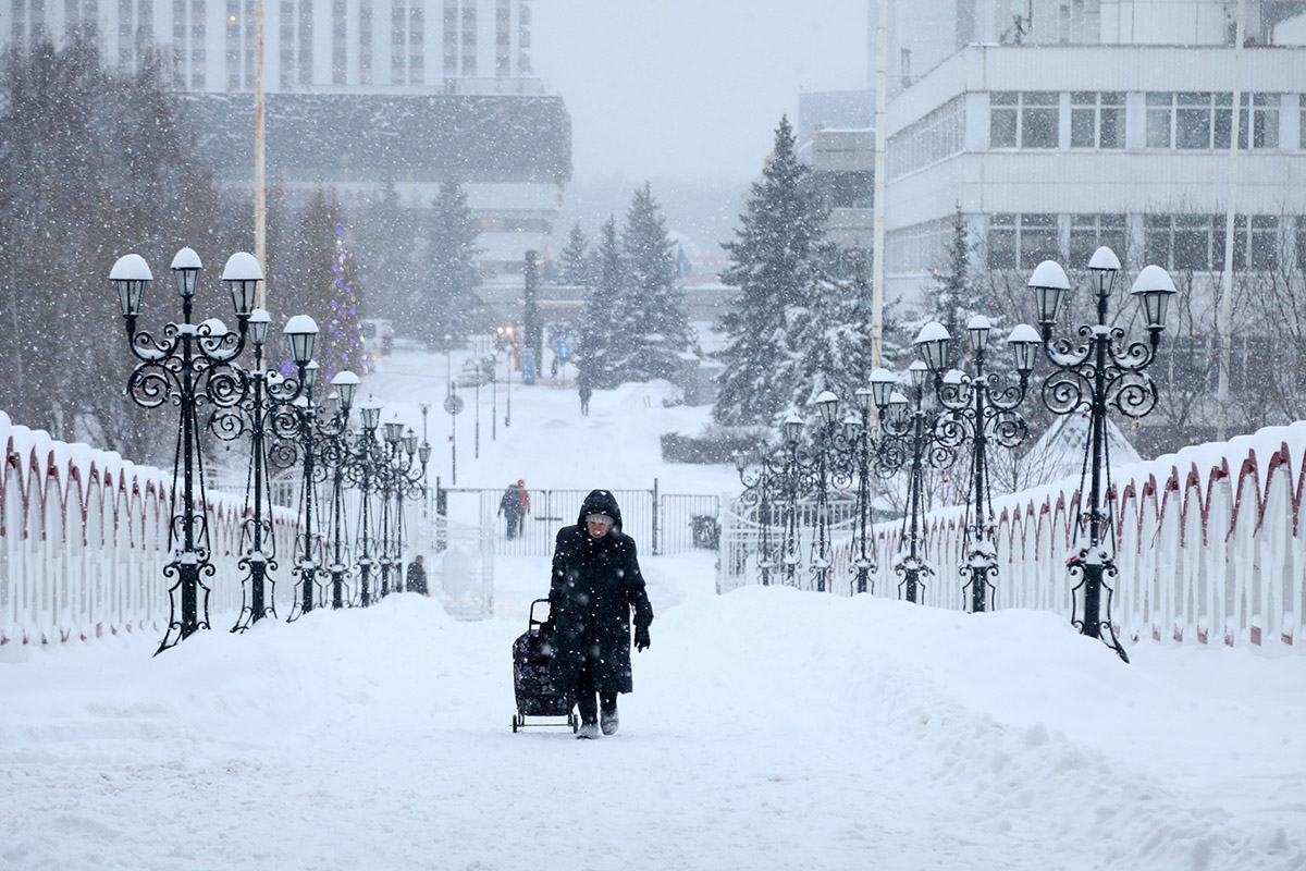 погода в москве на 25