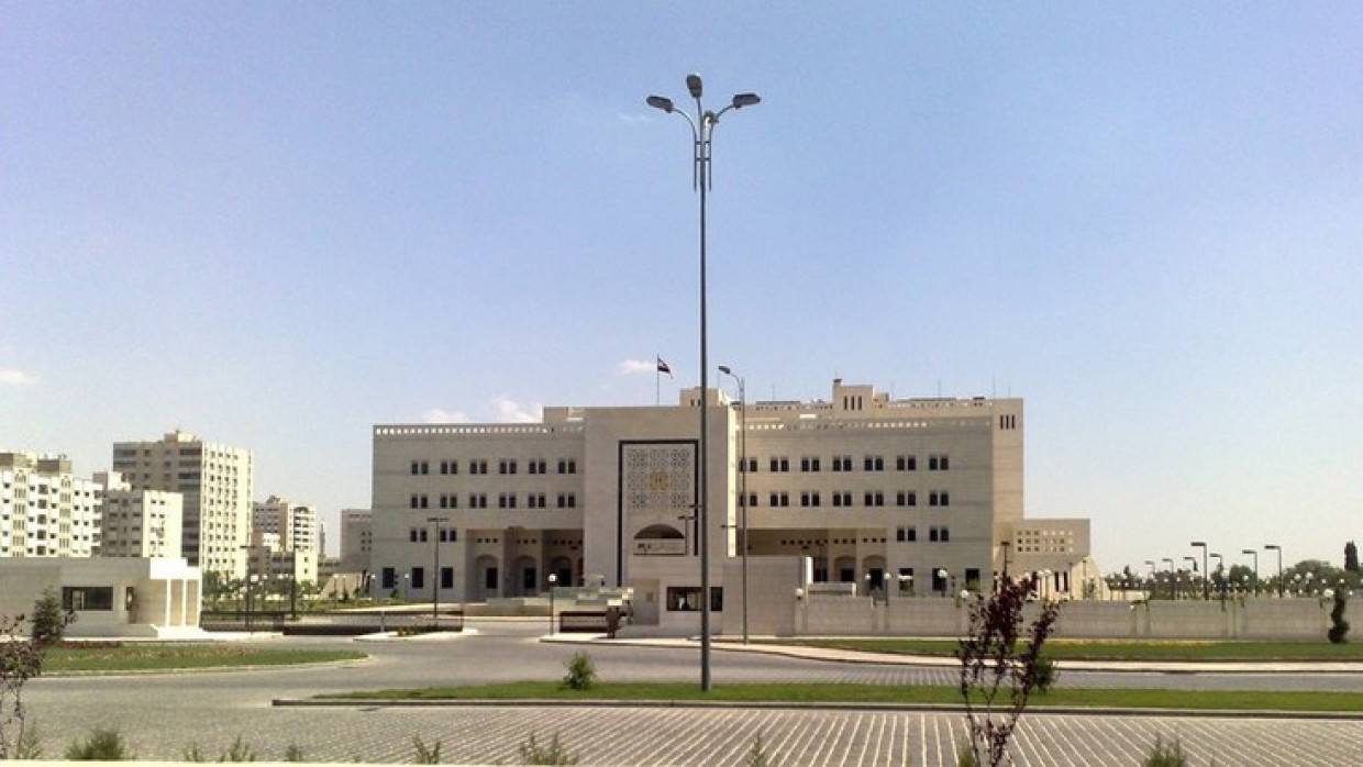 МИД Сирии высказался о решении Турции продлить разрешение на использование войск в САР