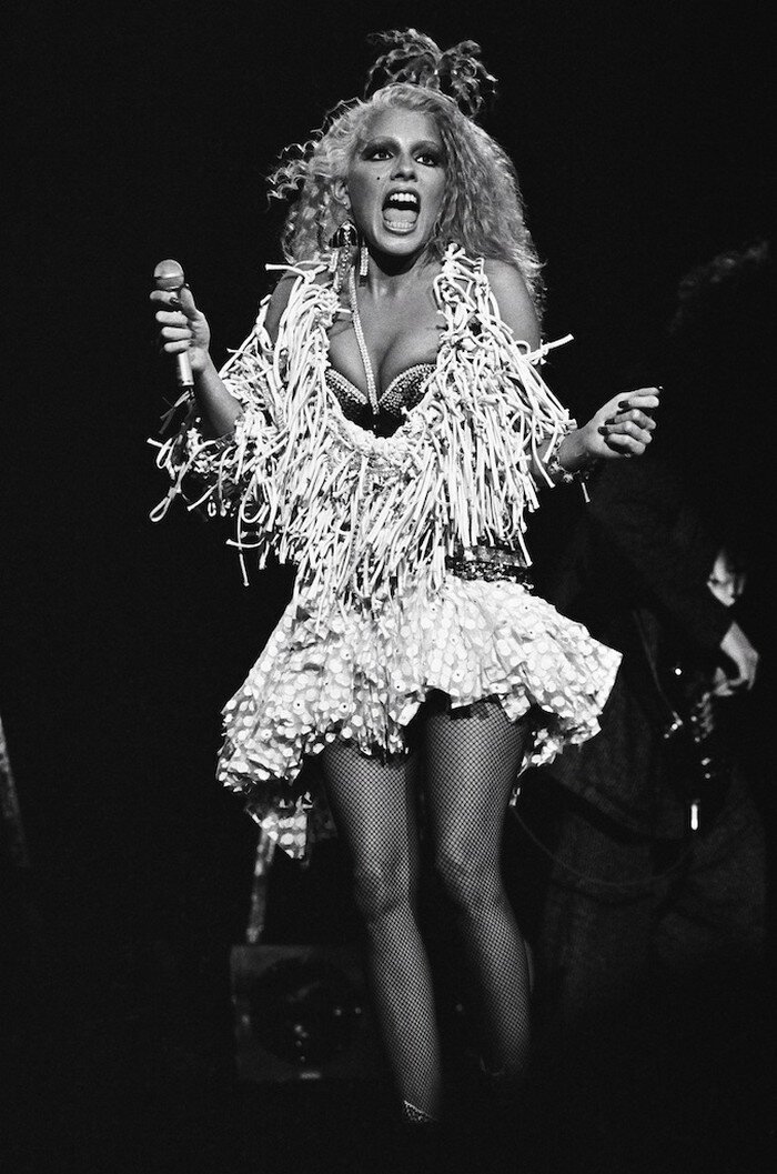 Фотограф, сделавший карьеру скрытой съёмкой на рок-концертах Фотограф, сделавший карьеру скрытой съёмкой на рок-концертах фотография