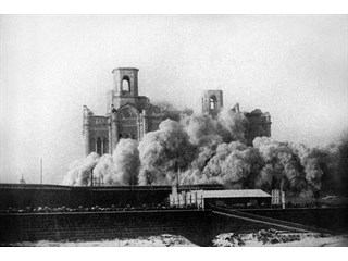 Как советская власть уничтожала наследие русской истории