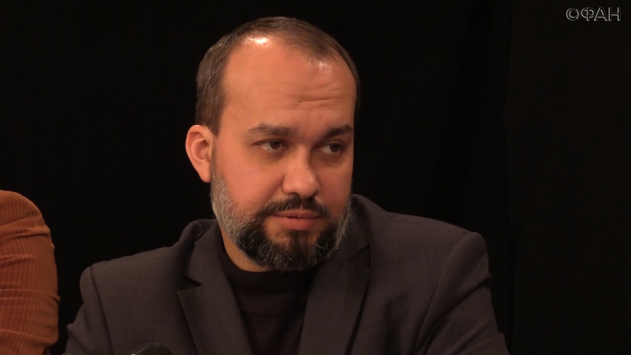 Политолог Друзь: Киев выторговывает преференции у Запада, угрожая обстрелами Донбасса