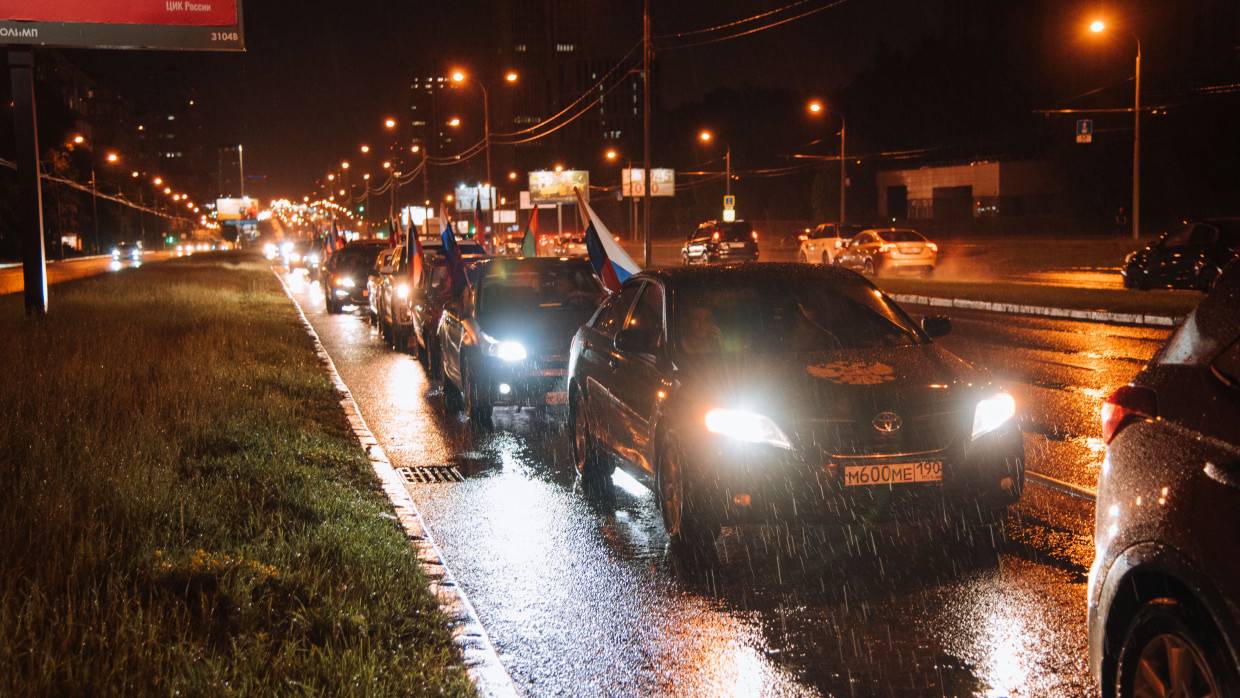 Автопробег в честь признания независимости ЛДНР стартовал в Москве