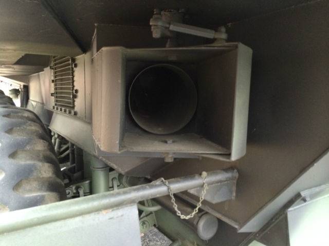 По земле и воде. Амфибийный грузовик Alvis Stalwart оружие