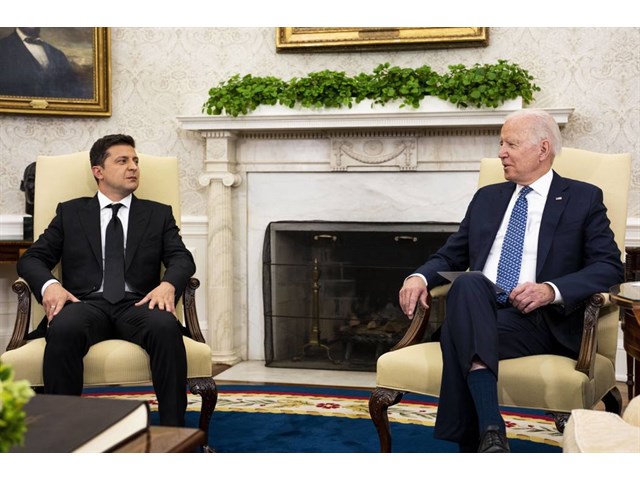 «Перспективы у Зеленского как у политической фигуры отсутствуют» «Перспективы у Зеленского как у политической фигуры отсутствуют» украина