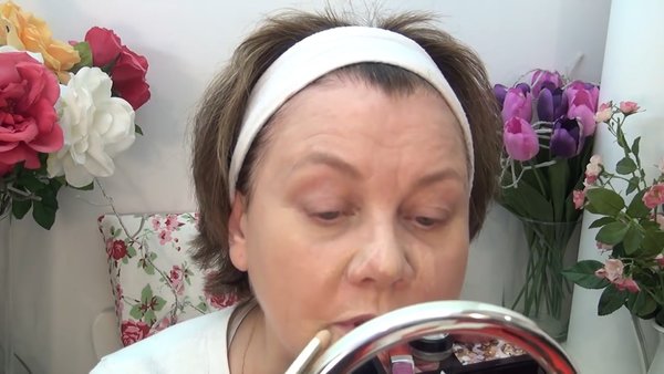 Пример возрастного макияжа. Как сделать пошагово. Пример возрастного макияжа. Как сделать пошагово.