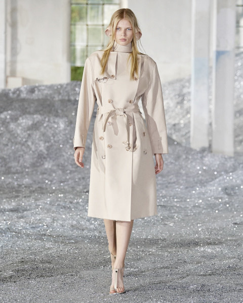 Burberry весна-лето 2022