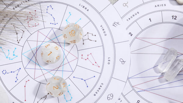 Астролог Меликова назвала знак, который легко переживет ретроградный Меркурий в ноябре - похожая новость на Toplenta