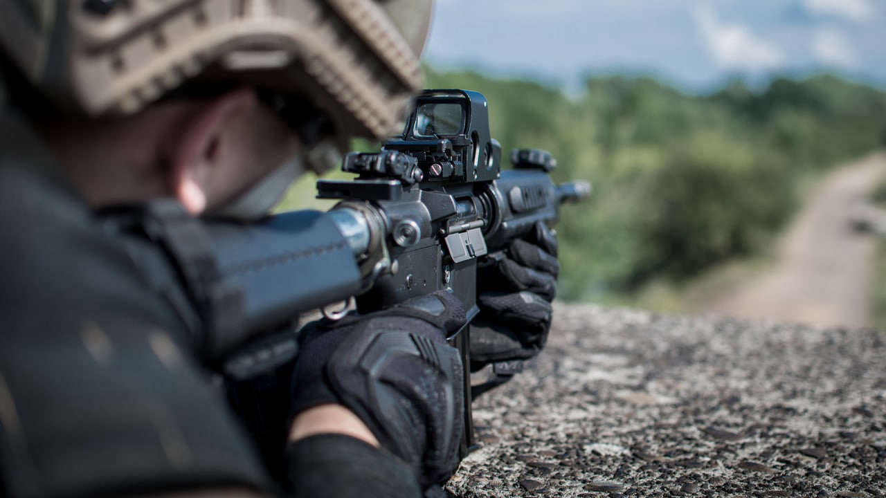 НМ ДНР: хорватский наемник по приказу удерживал гражданских в Мариуполе