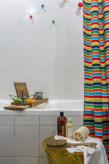 Стильно, ярко, бюджетно: квартира из 90-х, преобразившаяся до неузнаваемости интерьер и дизайн