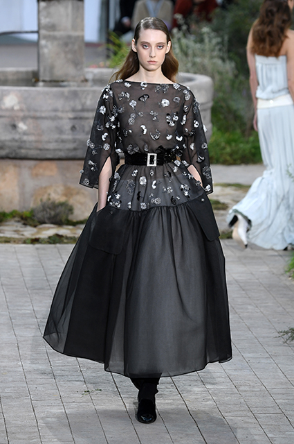 Неделя высокой моды в Париже: Кайя Гербер, Джиджи Хадид и Саша Лусс на показе Chanel Неделя высокой моды в Париже: Кайя Гербер, Джиджи Хадид и Саша Лусс на показе Chanel Новости моды