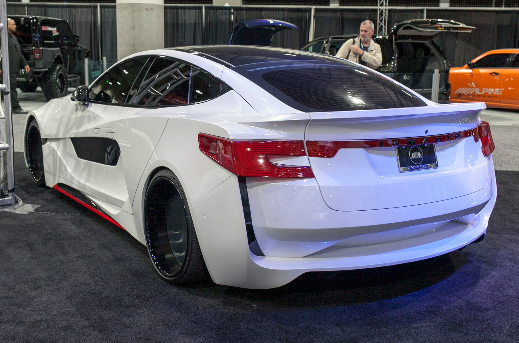 Удивительные «Теслы»: от кабриолета до катафалка Удивительные «Теслы»: от кабриолета до катафалка ##,Селектор