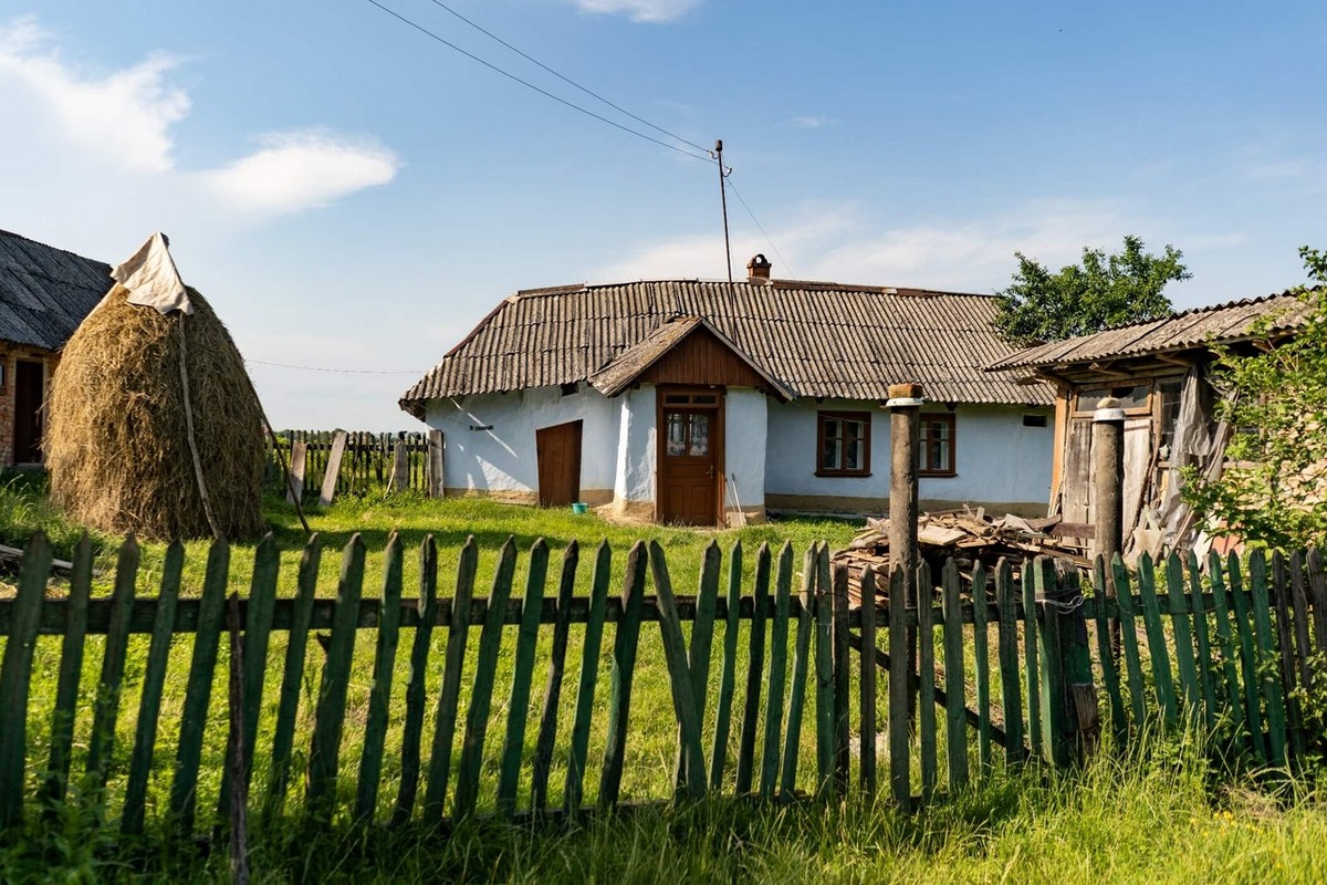 Хаты, в ризах образа... области, Светлана, проекта, больше, которые, попасть, который, изменится, нужно, обычно, Украины, чтото, разных, Reporters, книги, потому, истории, дерева, иногда, сельские