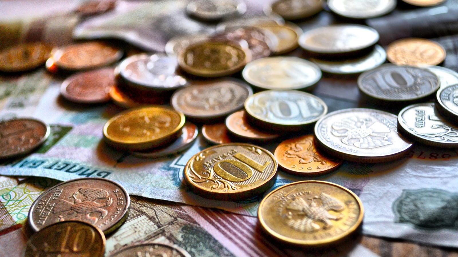 «Работа.ру»: москвичи хотят получать по 170 тысяч рублей в месяц