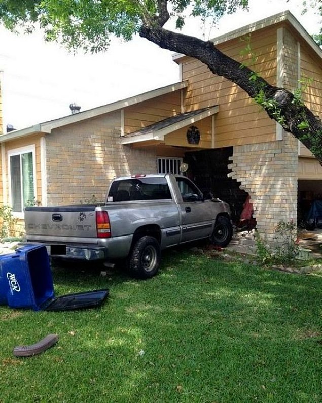 Дорога может преподнести гораздо больше сюрпризов, чем кажется: 44 фотодоказательств Дорога может преподнести гораздо больше сюрпризов, чем кажется: 44 фотодоказательств авто и мото,автоновости