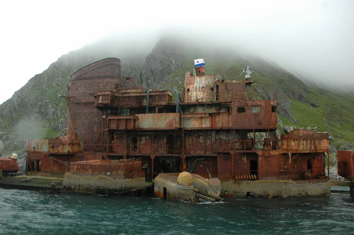 крейсер мурманск у берегов норвегии