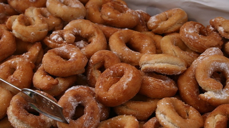 Диетолог предупредила о вреде выпечки и растительного масла