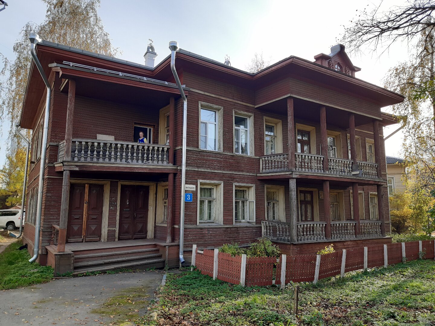 Три выходных дня на Вологодчине - окунуться в историю, побродить по деревням, побывать в чреве подводной лодки. Три выходных дня на Вологодчине - окунуться в историю, побродить по деревням, побывать в чреве подводной лодки.