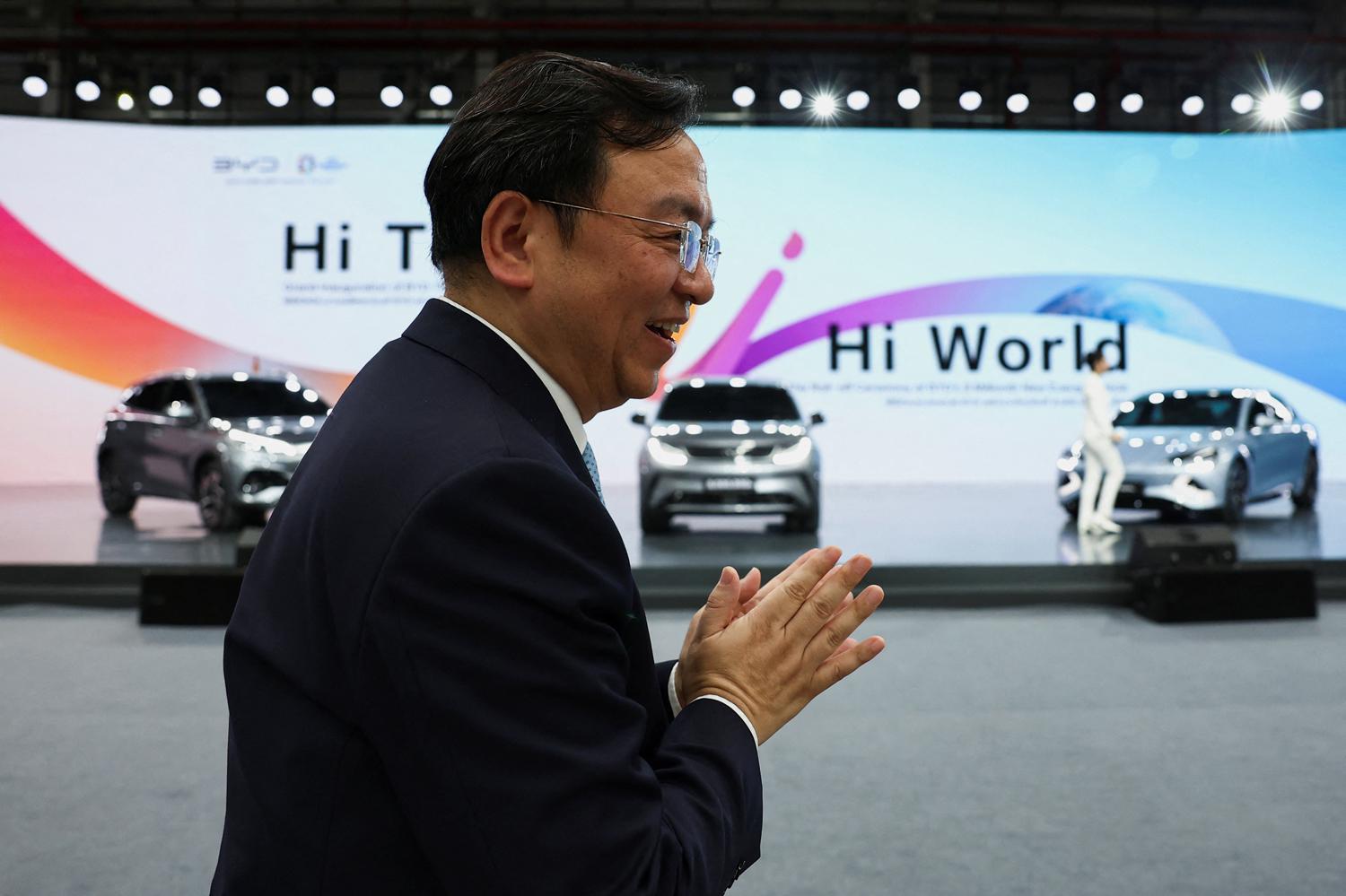 Ван Чуаньфу, CEO и президент корпорации BYD на церемонии открытия первого завода электромобилей BYD в Юго-Восточной Азии. Районг, Таиланд. 4 июля