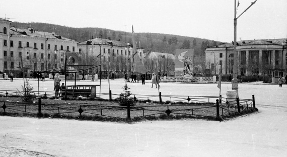 Размах и пульс жизни в глубинке СССР 50-тых , на примере городка Жигулевск Размах и пульс жизни в глубинке СССР 50-тых , на примере городка Жигулевск Война и мир