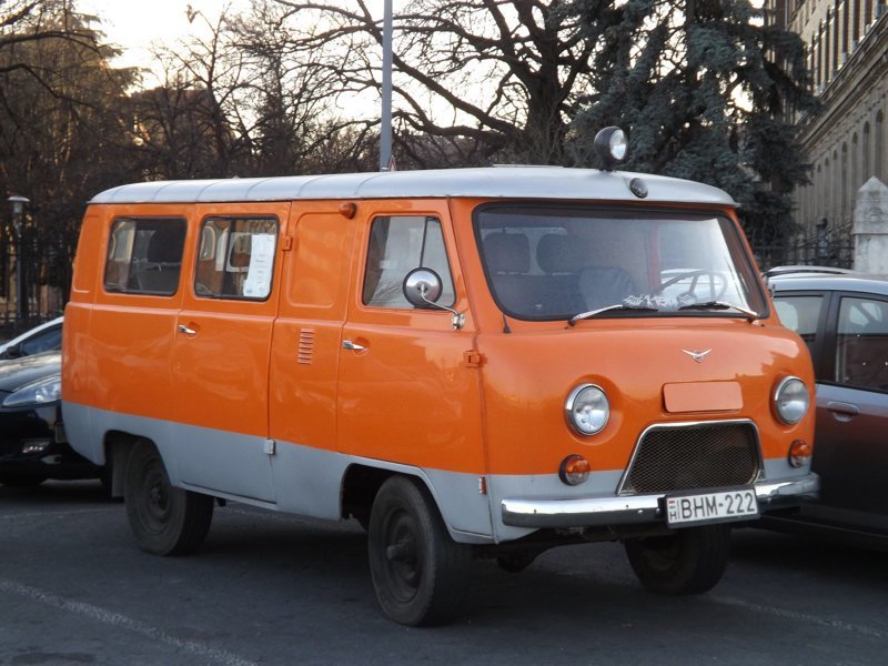 УАЗ-452 «Буханка» и его след в российской действительности и мировой культуре УАЗ-452 «Буханка» и его след в российской действительности и мировой культуре авто, автомобили, буханка, город, уаз, улица, эстетика