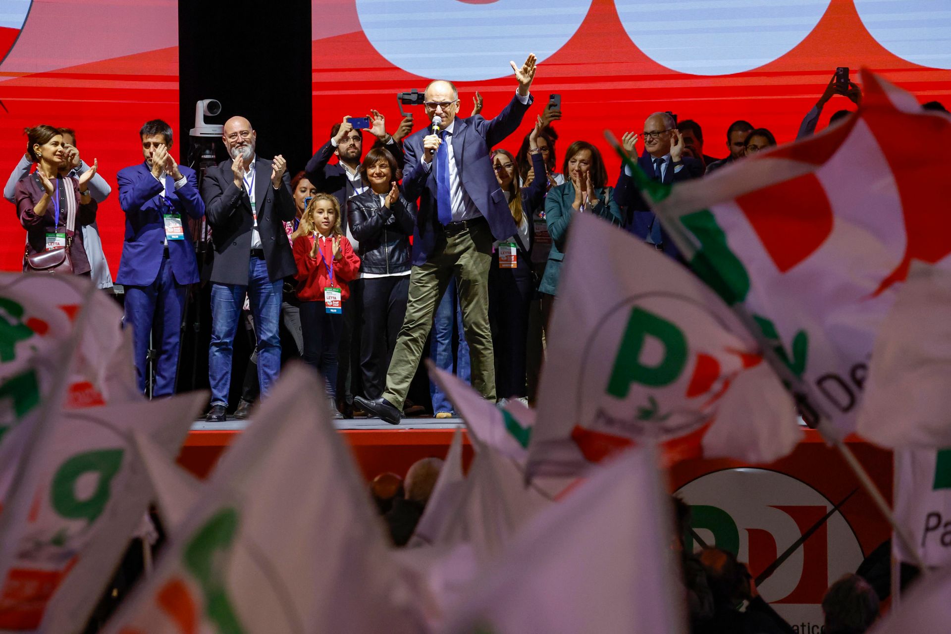 В Италии проходят досрочные выборы премьер-министра Весь мир