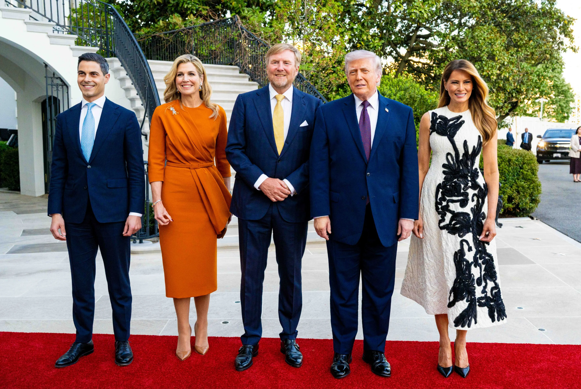 Затмила королеву: Мелания и Дональд Трамп встретились с королем Нидерландов Виллемом-Александром и его супругой Максимой Мелания, Нидерландов, Трамп, первой, президент, Дональд, первая, модели, котором, также, выбор, девушку, рамках, Максимой, королевой, ВиллемомАлександром, отношений, королем, платье, Америки