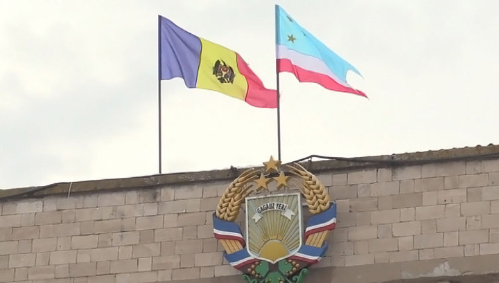 Пятерых молдавских дипломатов выдворяют до встречи Путина и Додона