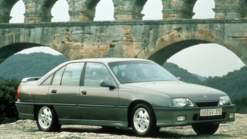 Девочка для битья: как Opel Omega конкурировала с BMW, почему провалилась, и при чём тут Corvette opel omega,авто и мото,история