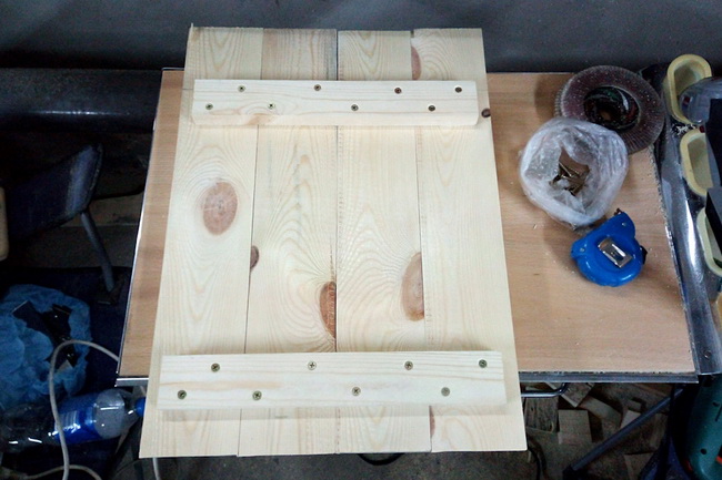 Сделал полочку из дерева в подарок Сделал полочку из дерева в подарок самоделкин