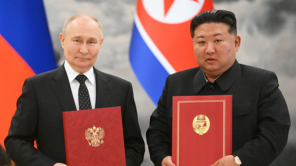 Визит Владимира Путина в Северную Корею можно без лишнего пафоса назвать триумфальным.-4