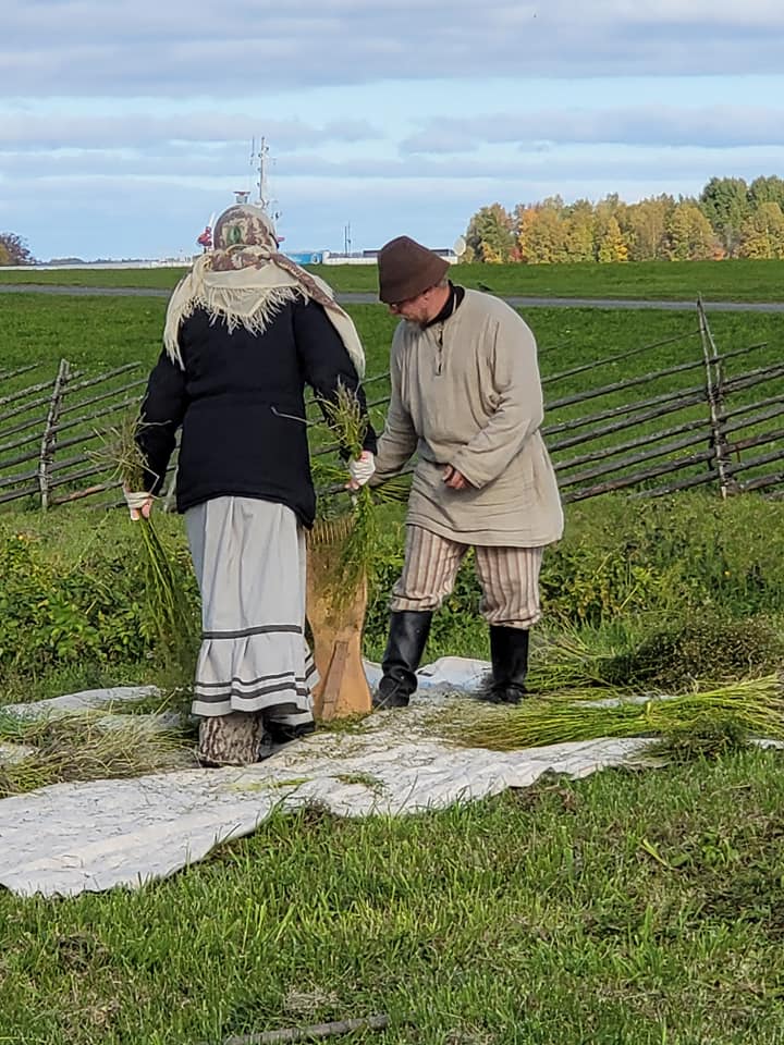 Василий Устюжанин: Безымянные божьи плотники Василий Устюжанин: Безымянные божьи плотники Общество