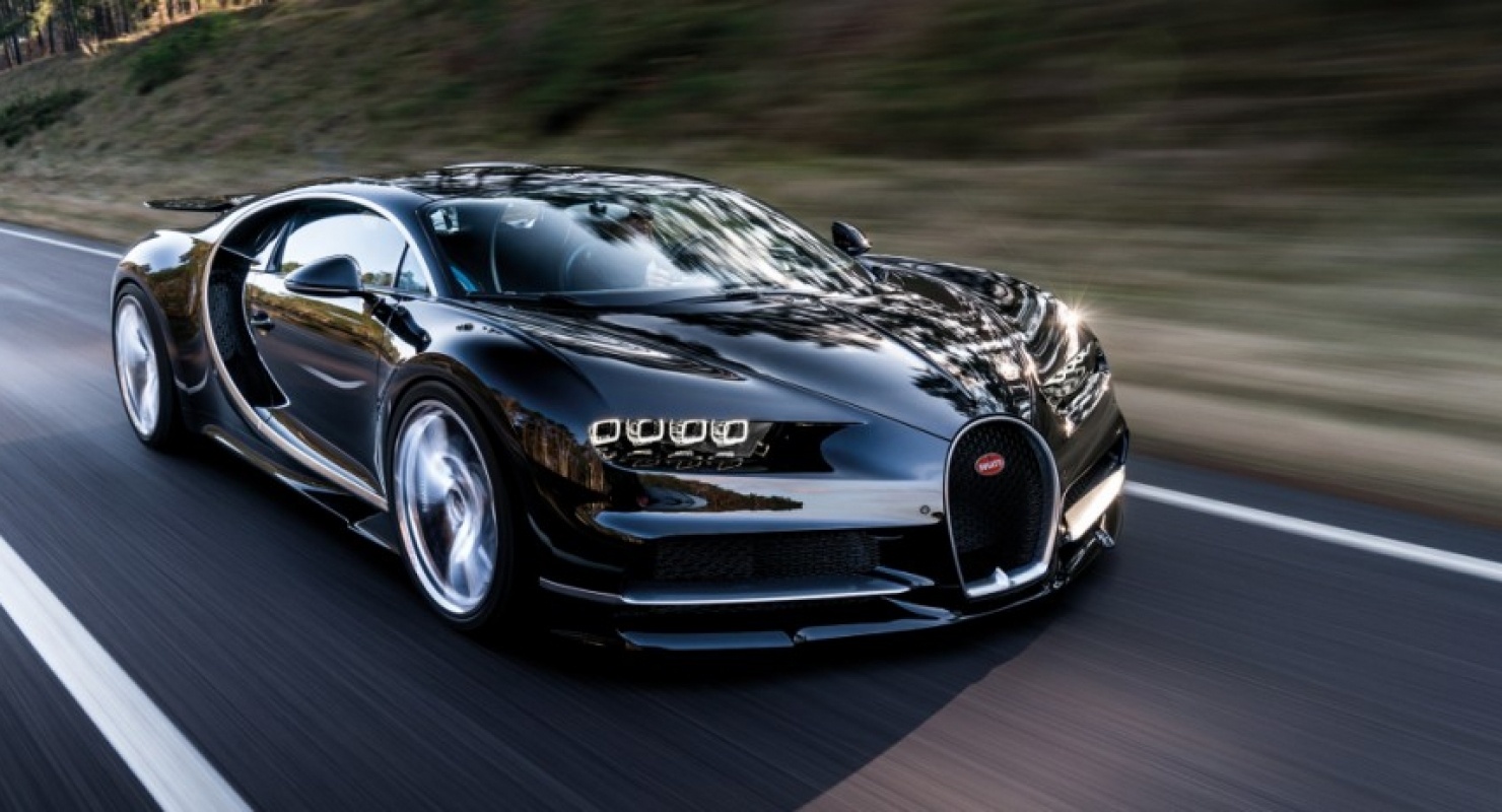 Послушайте свирепый звук холодного старта Bugatti Chiron Super Sport 300+ Автомобили