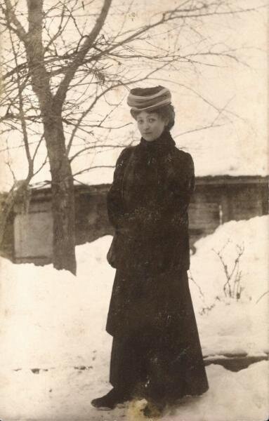 Женский портрет. Неизвестный автор, 1910 - 1915 год, МАММ/МДФ.