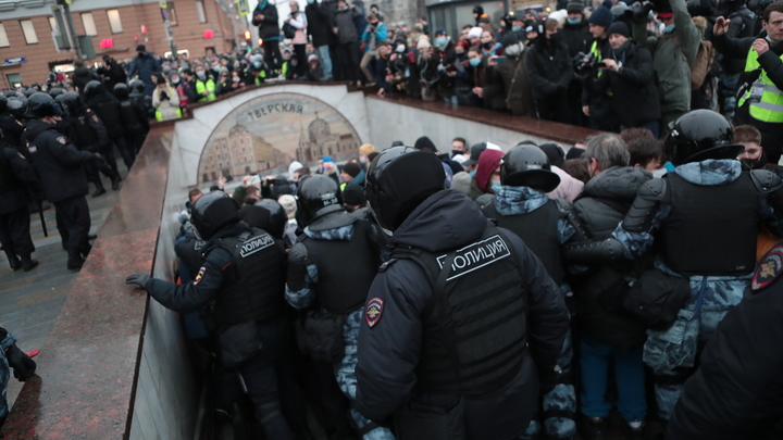 "Давить на корню"! Почерк киевских кукловодов обнаружили в России. Готовятся облавы на силовиков?