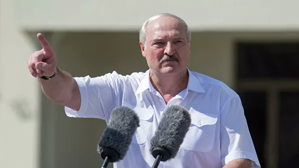 Лукашенко сравнил ситуацию у границ с началом Великой Отечественной войны