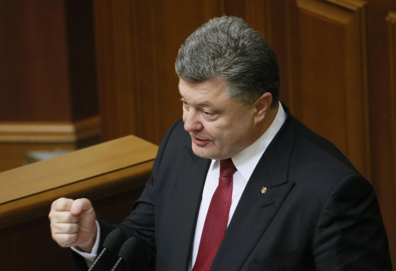 Порошенко готов ввести военное положение в случае выборов в стране