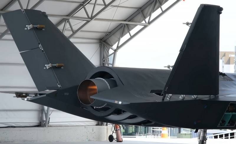 Турция готова к летным испытаниям первого образца реактивного БПЛА Bayraktar Kizilelma Турция готова к летным испытаниям первого образца реактивного БПЛА Bayraktar Kizilelma ввс