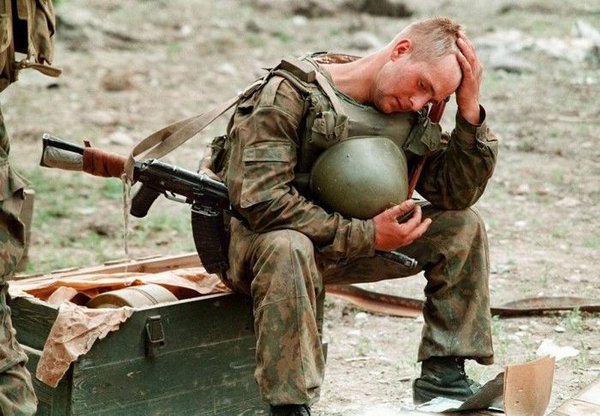 Он мне живым и трезвым нужен