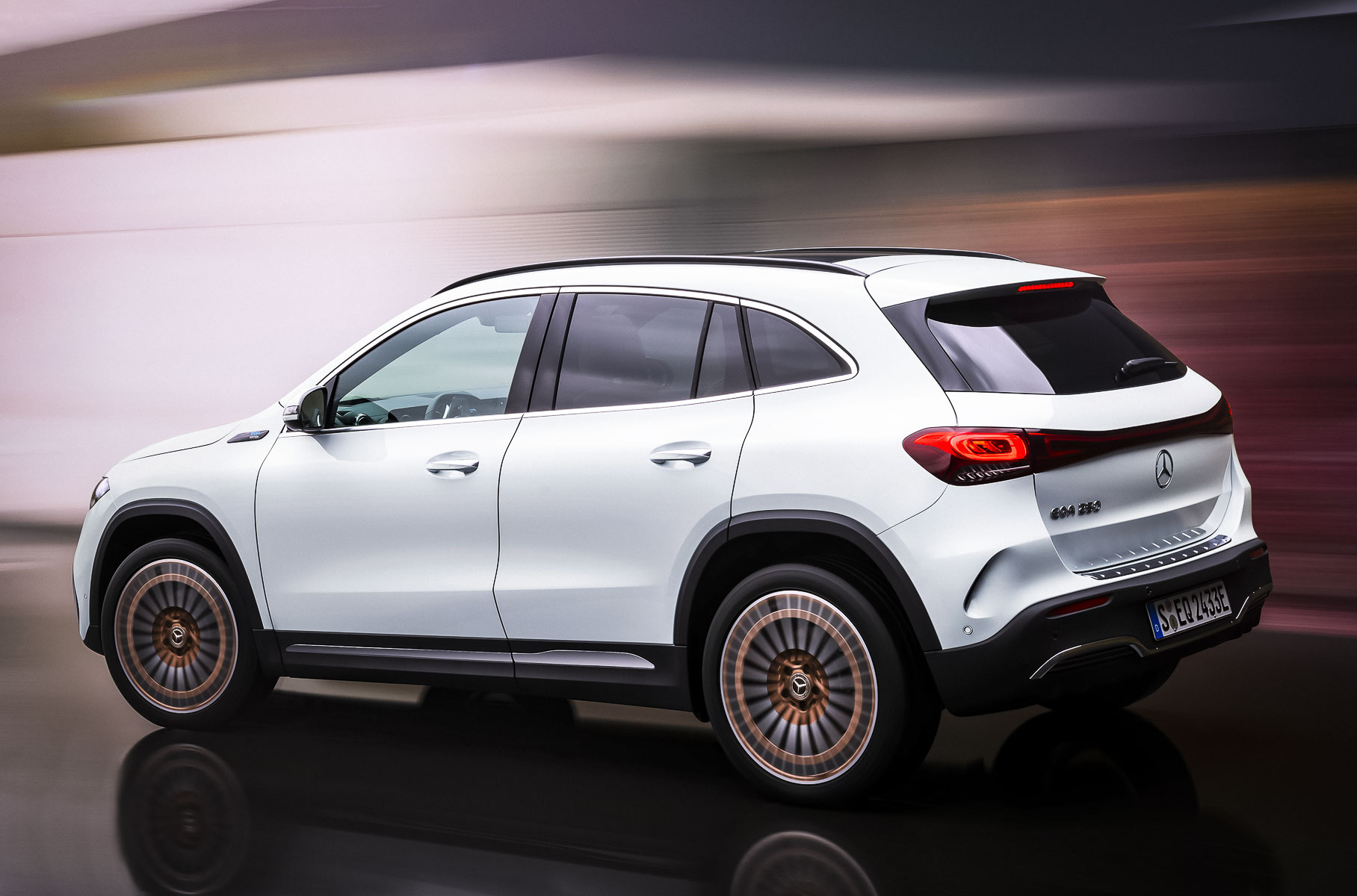 Представлен электрокар Mercedes-Benz EQA с запасом хода 426 километров Новости