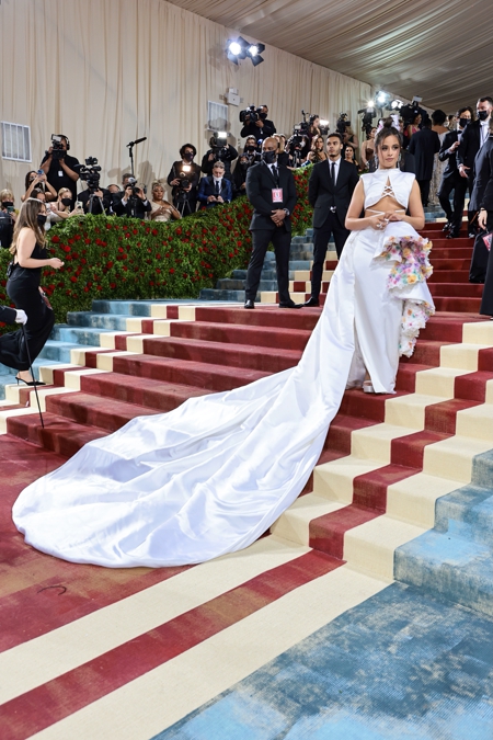 Met Gala 2022: Ким Кардашьян в платье Мэрилин Монро, Блейк Лайвли в платье-трансформере и другие эффектные образы Новости моды