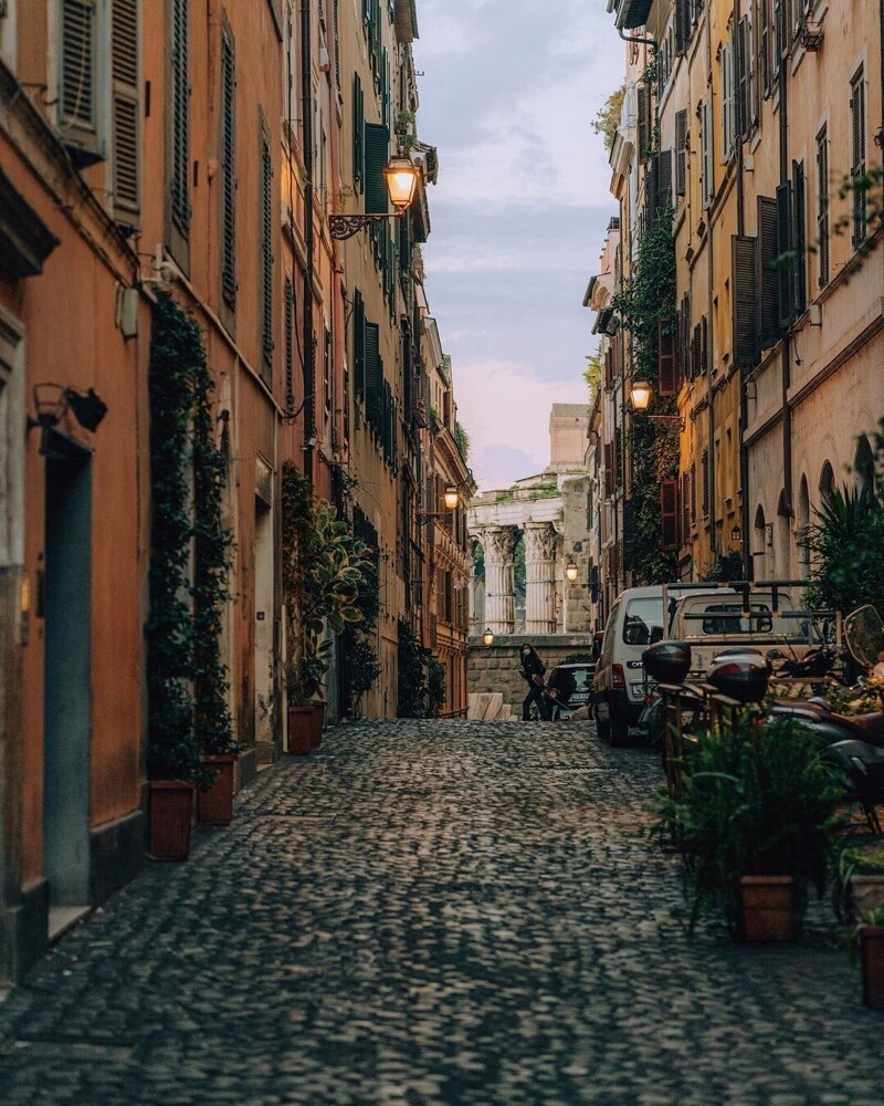 Атмосферные снимки, сделанные на итальянских улочках города,Италия,улицы
