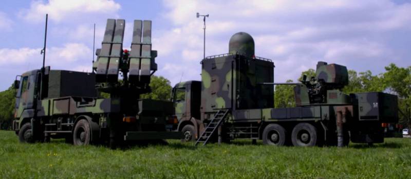 Система ПВО Тайваня: переносные и самоходные зенитные ракетные комплексы малой дальности Система ПВО Тайваня: переносные и самоходные зенитные ракетные комплексы малой дальности оружие