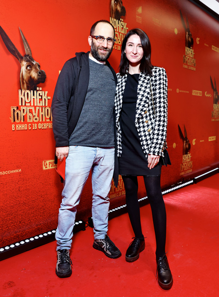 Алексей Чадов с сыном, Мария Кожевникова с детьми и другие гости премьеры фильма "Конек-Горбунок" Звезды,Красная дорожка