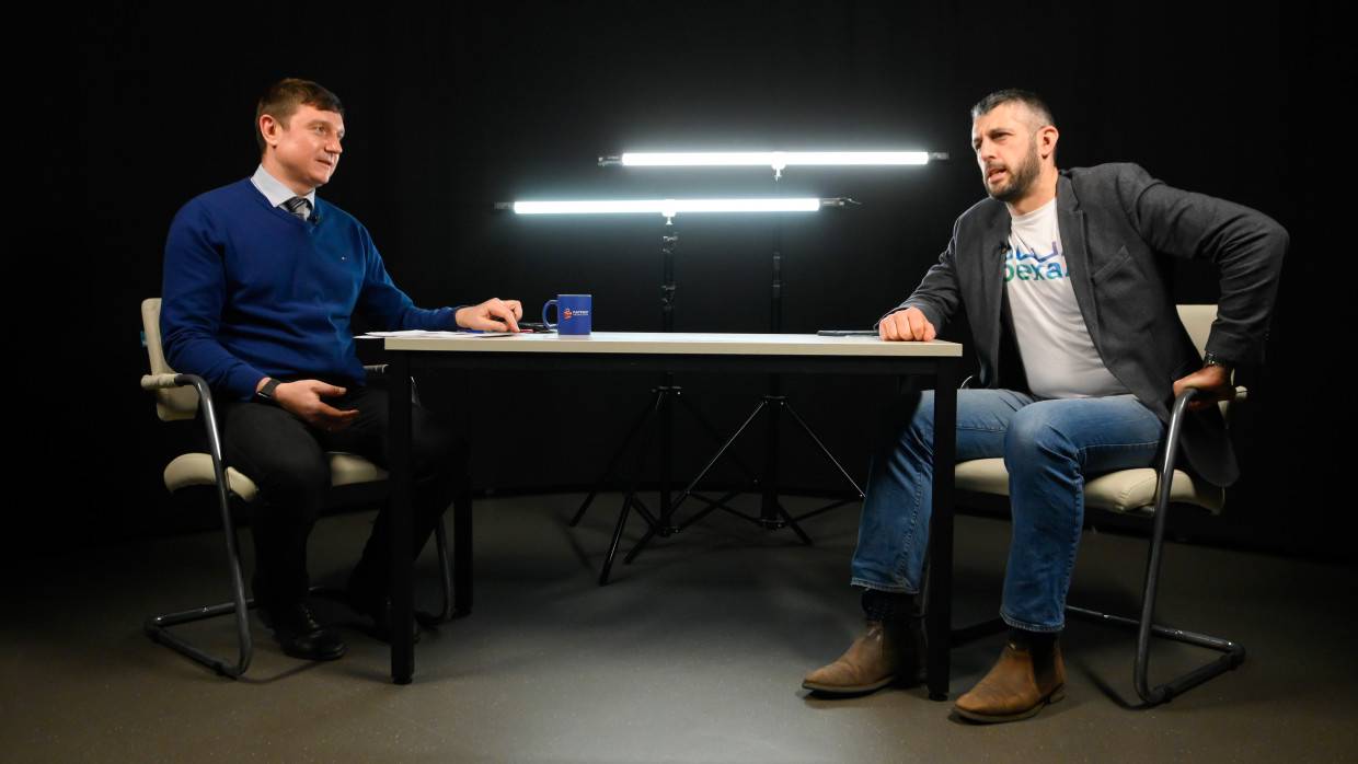 Юрист Мойжес обсудил проблемы с дорогами и введение билетов с QR-кодами в Петербурге Юрист Мойжес обсудил проблемы с дорогами и введение билетов с QR-кодами в Петербурге Общество