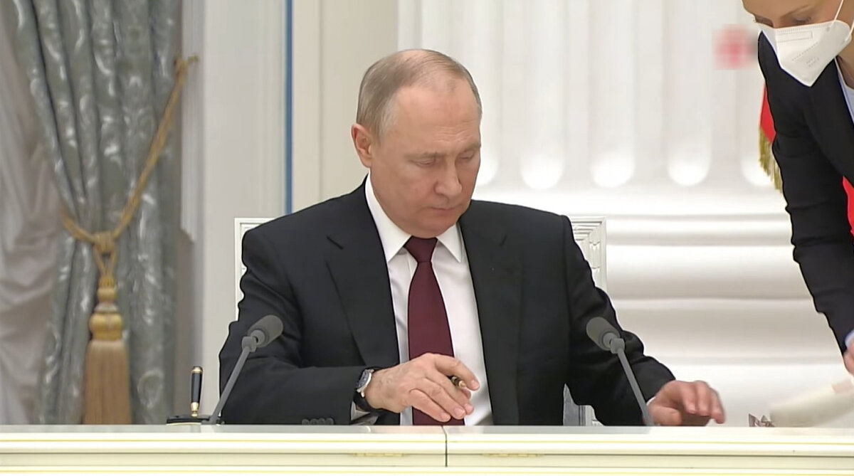 Россияне сказали свое слово о признании ДНР и ЛНР — реакция в цифрах Россияне сказали свое слово о признании ДНР и ЛНР — реакция в цифрах россиян, решение, этому, признание, оказались, России, президента, Россия, наших, февраля, большинство, республик, Республик, Донбасса, которые, Россию, поводу, Донбасс, которую, признании