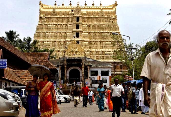 Храм Падманамбхасвами - место, где был найден самый большой клад в истории человечества. /Фото: dekatop.com