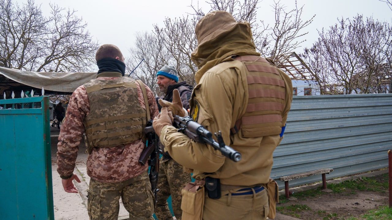 Жители Лисичанска рассказали о мародерстве и грабежах со стороны украинских боевиков Жители Лисичанска рассказали о мародерстве и грабежах со стороны украинских боевиков Происшествия