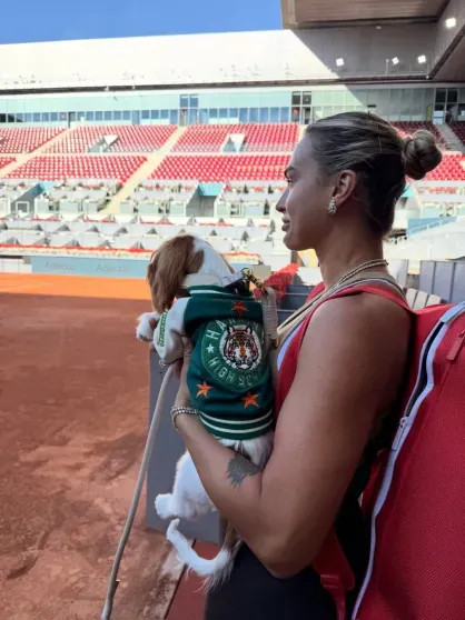 Первая ракетка мира Арина Соболенко показала новое фото с женихом из Мадрида Соболенко, Арина, Арины, СоболенкоАрина, собака, публично, Георгиос, первая, ракетка, ЭшАрина, после, Мадрида, которая, Помолвочное, Кольцовым, Константином, кольцо, хоккеистом, бойфрендом, теннисистки