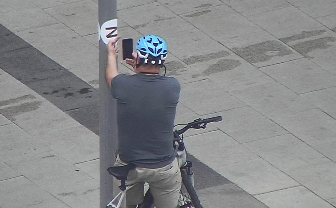 Атташе посольства США в Москве поглумился над символом СВО Атташе посольства США в Москве поглумился над символом СВО геополитика